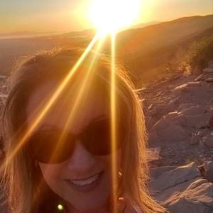 Meet your Posher, Nickie